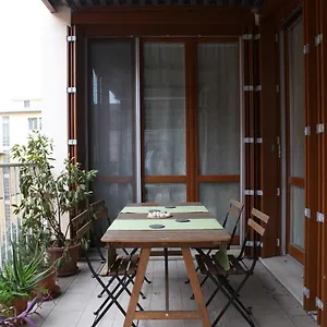 Terrace Close To Metro Station Apartment Milan