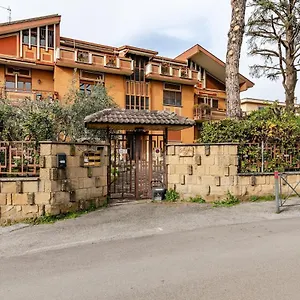 Tsuki House Marino